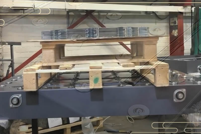 Funzionamento del sollevatore e della tavola a sfere