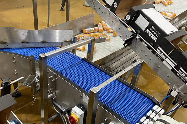 Linea di distribuzione di alimenti per animali domestici